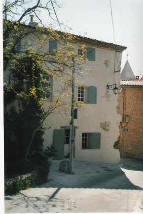 STUDIO DE Manon